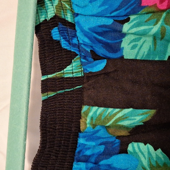 Vintage black floral California Krush a line skirt size medium - Picture 6 of 7